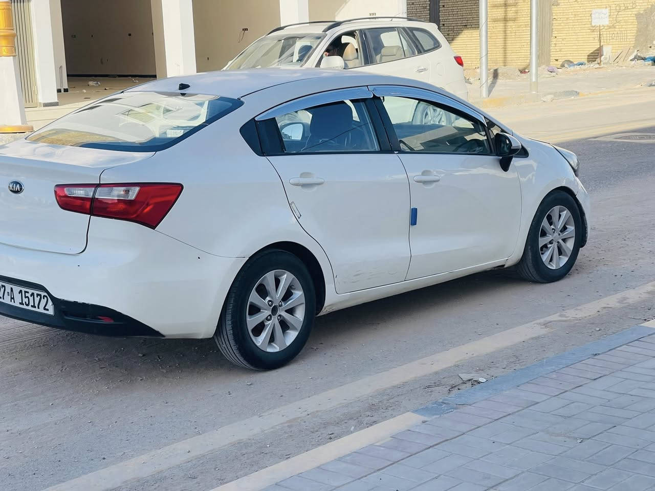 للبيع كيا ريو ٢٠١٣ خليجي جاهزة مكينه وكير وحدادية وتبريد السيارة جاهزة وجديدة بسمي بيه صبغ جاملغ وبنيد فقط بدون ضربة عابرة السعر ٧٨ وبيه مجال بسيط للاستفسار *********** المكان السماوة
