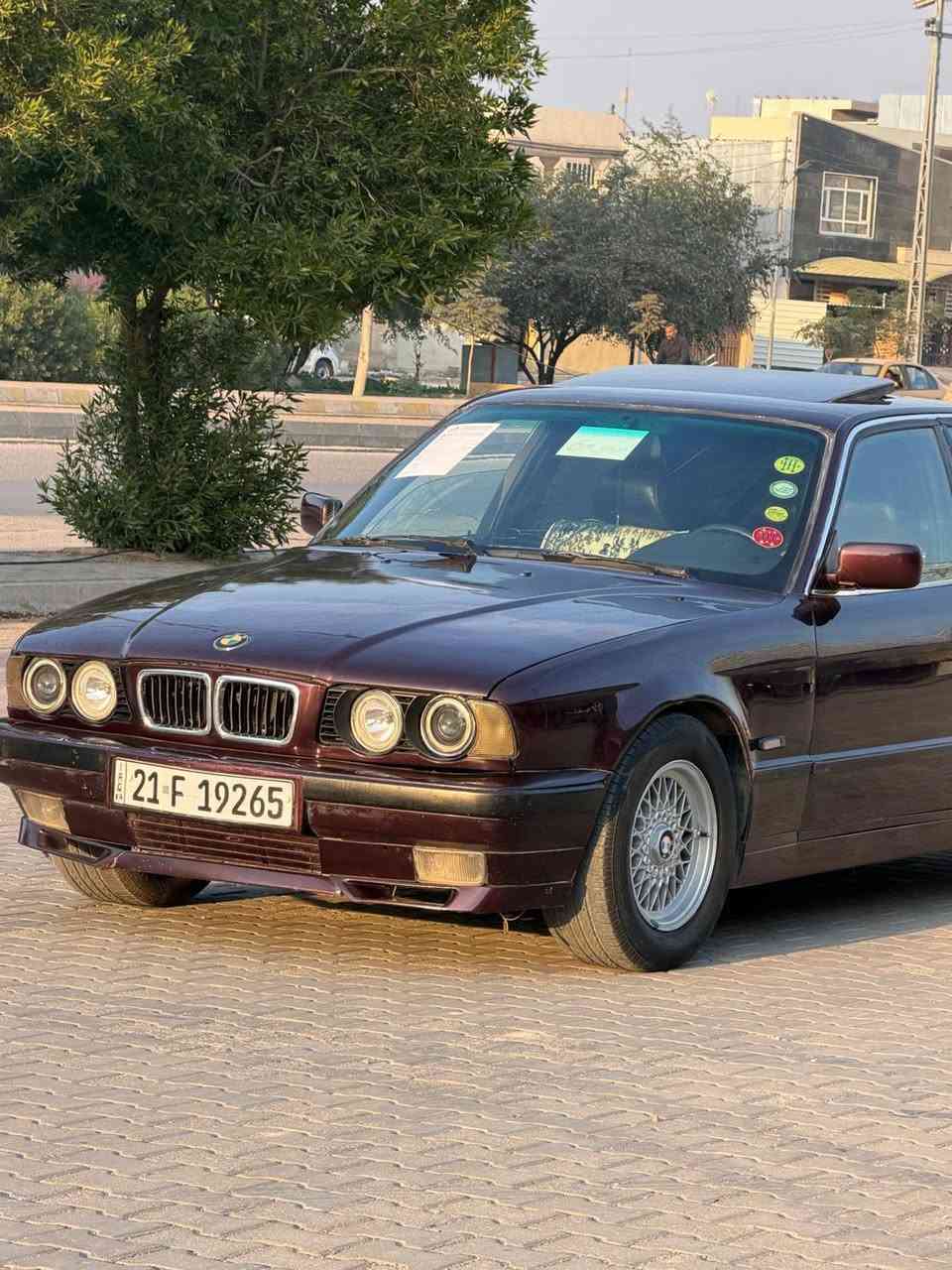 سلام عليكم
بي ام دبليو 
للبيع 525اصل
كير عادي موديل 92
تبريد تدفه شغل 
بجم عريض 
تايرات جدد 
رقم سليماني شرط تحويل 
مكاني كركوك 
رقمي اتصل ***********
