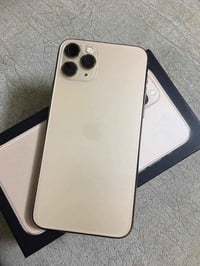 ايفون ١١ برو ماكس • بطارية ١٠٠ • حي الجامعة