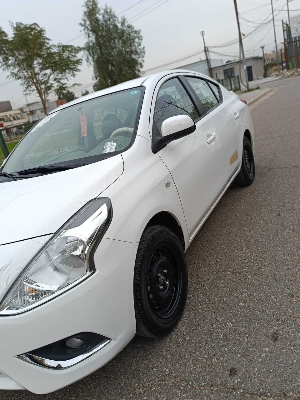 سلام عليكم سني 2024 اشركه السور  هندية بليتة الزركه 
كفالة عامه عد طخة وحد باب خلف السايق فقط سبير منازل تايرات الشركه بيهه جدد ماشيه 30الف
 الارضيات والكبات مال شركه ممفتحوحات بالجيس مغلف الكاعيه والكشنات كامل مع الصندوق  السعر 122 
رقم بغداد جديد انكليزي  *********** ***********
