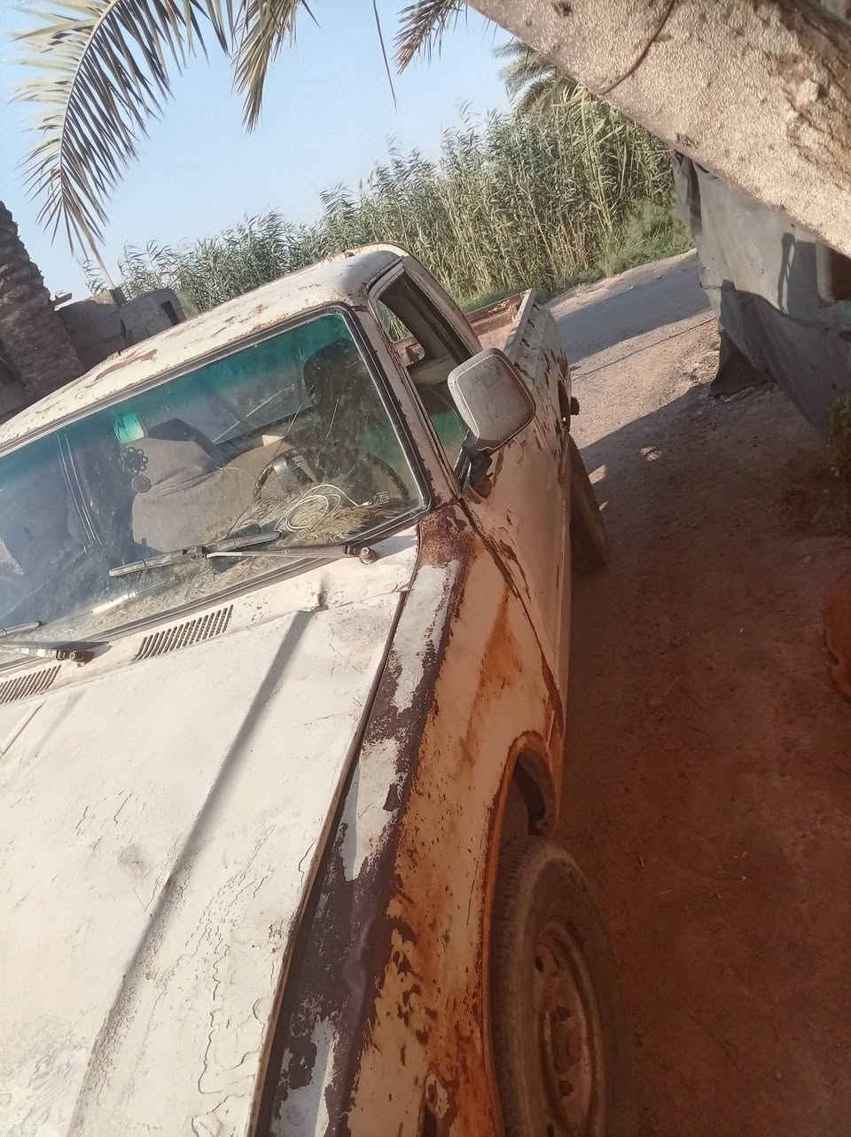 سلام عليكم بيكم موديل 82رقم ديالى اصفر اي قرامات ما عليهة بيكم تجديد سنوية يرادلهة وصبق حدادية جديدة و مكينة وكير وكسل شرط مكفولات شاصي جديد/ مكاني ديالى الخالص سعر 17وبيهة مجال  
***********
