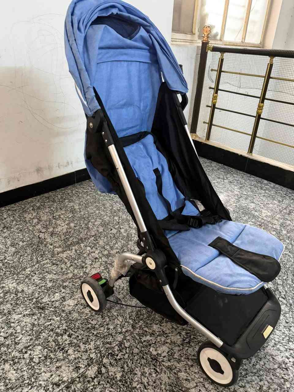 سلام عليكم عربانه أطفال سعر العربانه فوك ال100ورايدها 60مكاني بغداد رقم هاتف***********

