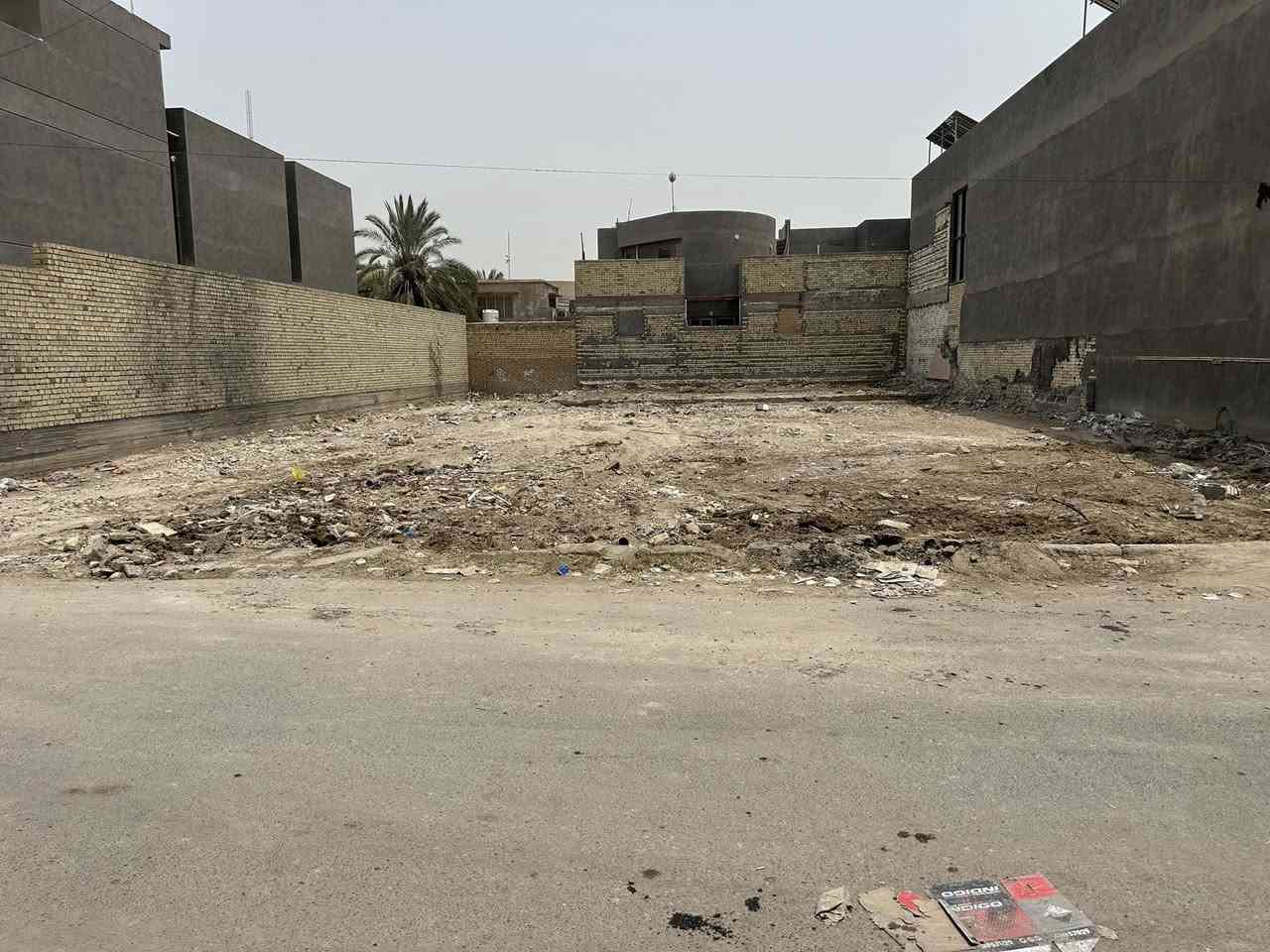 السلام عليكم 
قطعه طابو صرف 
المساحه 480 متر 
حي المعلمين شارع بيت خيون 
الفرع الي مقابيل مول سرمد 
رابع قطعه من تدخل من يم مول سرمد 

تصل وتدلل *********** الوجه 15 والنزال 32
