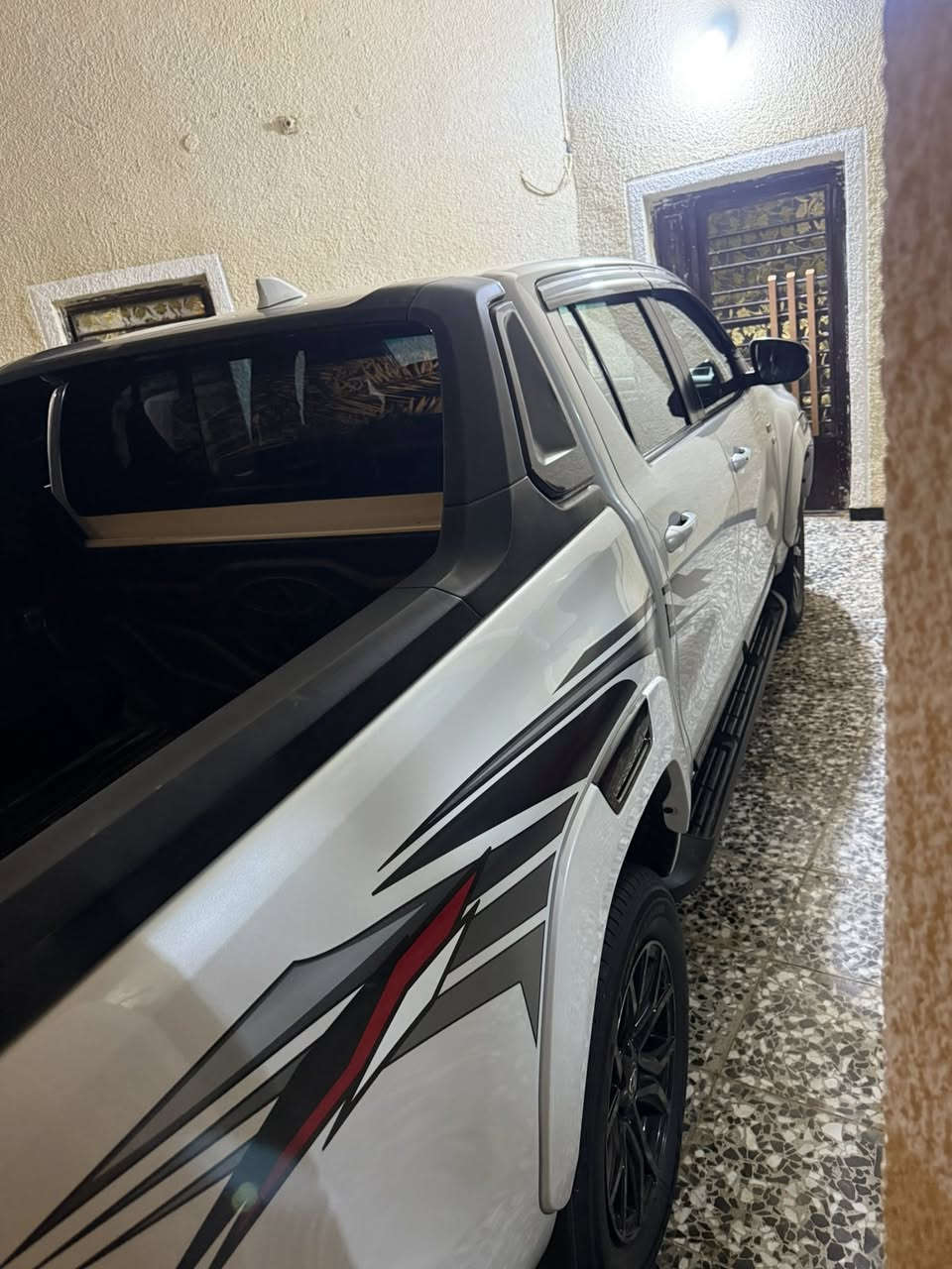 يالله 
السلام عليكم 
تويوتا فورويل جي ار GR سعودي دبل سنتر لوك
رقم بغداد
كفاله عامه 
موديل:-2023 
6 سلندر  4.0L
لايت زينون 
كشاف امامي 
منفاخ
شاشه مركزيه 
كاميره 360 درجه 
ويل مقاس 18
مثبت سرعة
شفتات قياده بلستيرن
تشغيل بصمه
دخول ذكي
اناره ترحيب بلمرايه
حساسات خلفيه 
مكيف خلفي
وباقي مواصفات GR سعودي معروفه

العنوان بغداد ناحية الرشيد 
***********
