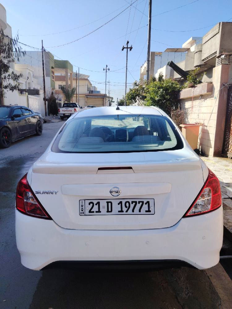 سلام عليكم...
نيسان صني للبيع موديل 2020 السيارة على وضع شركة  بيها فقط شبر تعديل بارد بالجامرلغ الخلفي والباقي مكفول💯
 السيارة بأسمي وبيها كوبون بانزين ⛽. 
عنوان كركوك ***********📞
 سعر 113$ ومجال كركوك, العراق
