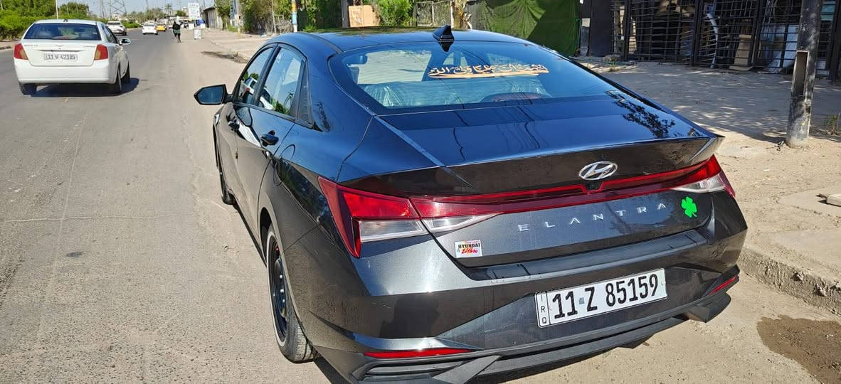 السلام عليكم للبيع  هونداي النترا  امريكي 2023 مواصفات فول عدا  الفتحه محرك 200دوش  مرقمه بسمي حادثهه فقط بنيد صبغ وجاملغ بارد ماشيه 55الف بدون دواخل عارضهه 135 وبيهه مجال شي بسيط حق الجيه المكان بغداد حي العدل مقابل بانزيخانة لؤلؤة العدل ***********
