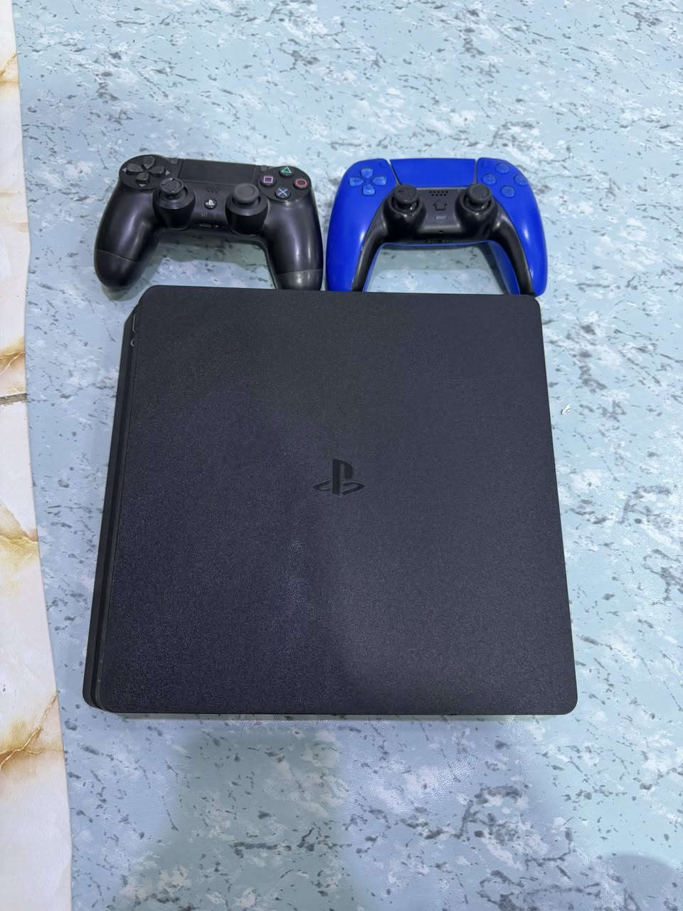 بلي فور مهكر سلم ذاكره ٥٠٠وياء بدأت اثنين الجهاز ما مفتوح ابد وبي فلاش وياء 5العاب الي ايريده يدخلي واتساب على هذا الرقم  ***********
