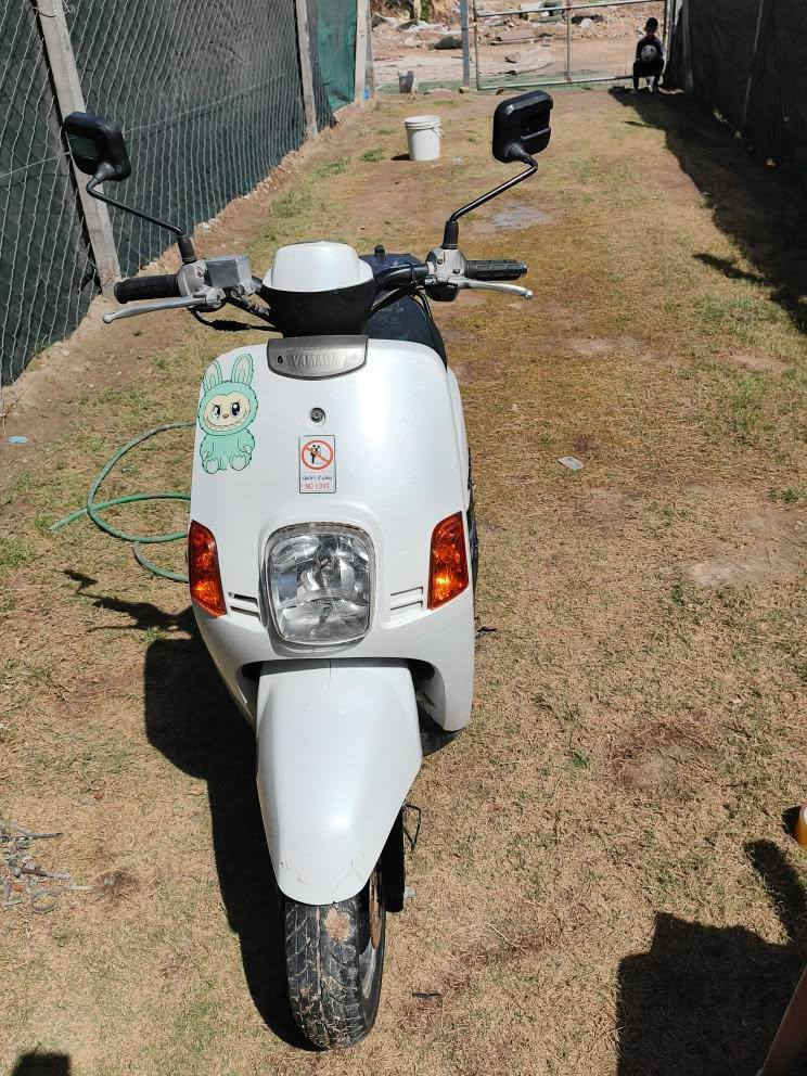 سلام عليكم 
ماكس بوليس ابيض
رمبه ختم واحد
تايرات90/100/10
وياله امامي خلفي رياضي
نكره سلف
هندر ،سلف
كامله مناقصها برغي واحد كامله مكمله من كل النواحي 
الدراجه مطابه يم فيتر ابد على حاله الوكاله برغي ما مفتوح بيها
مكاني بغداد الدوره
رقم الهاتف ***********
السعر 850 وبي مجال بسيط جدا حك جيتك
