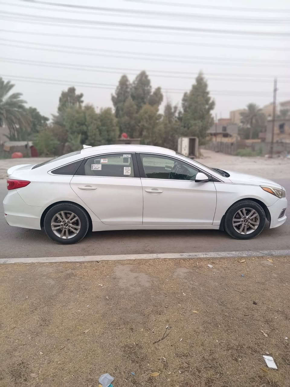 سلام عليكم سوناتا للبيع موديل 17 بيها صبغ بالقماره اثر تكشير من جهة الجامه الاماميه والخلفيه
بيها بارد باب العبري الايسر 
البنيد بيه مقدار شبر صبغ تريد وكاله او تحويل/ ***********/ سعر 107
