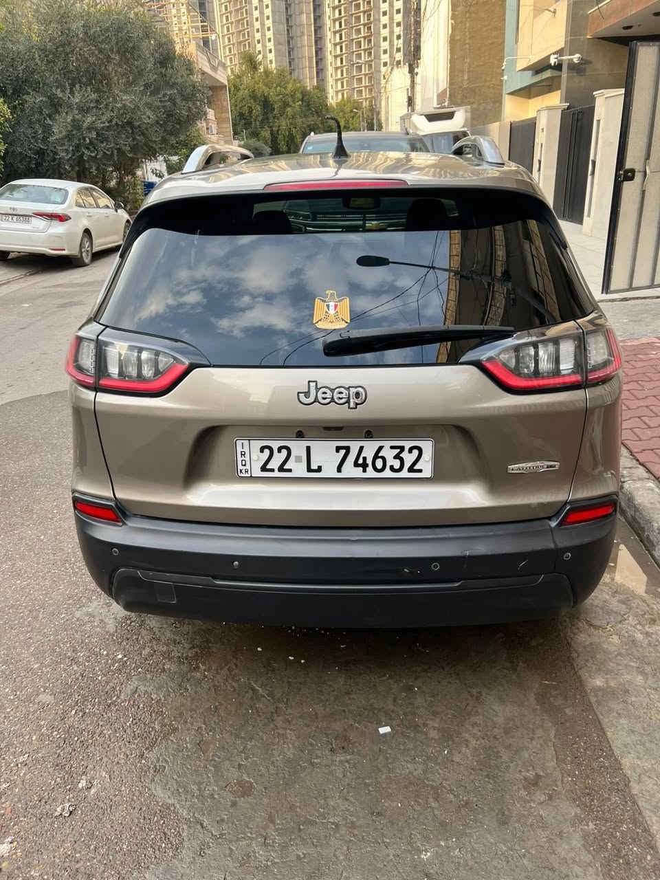 السلام وعليكم جيب بزون 2021 بيه 3 قطع صبغ بدون لا شواصي ولا لغود السياره فول فول للأخير تحكمات ستيرن كشنات كهرباء تدفء تبريد رادارات جانبيه ماعده بس لفتحه السعر 125 وبيه مجال للاستفسار متوفر واتساب او خط ***********
