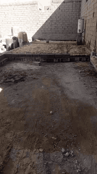 مرخصت مدير الكروب، قطعة بلديه وبيها بتلو واني اتعهدلك ع بنيان، للاستفس...