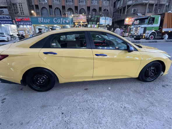 السلام عليكم من رخصه الادمن النترا2021 للبيع نفول عدا الفتحه
رادار 180 جانبي +خلفي +امامي 
تبريد بيانو
بصمه 
تشغيل عن بعد
3 انضمه قياده
مكينه 2000 دوش
مري شفط
السعر 130$
للاستفسار ***********
