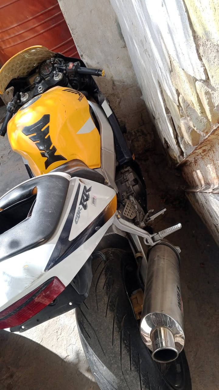 سلام عليكم دراجه سيبي ار كفاله عامه مكان البصره السعر ١٥ورقه وبيه مجال للشراي سمتعجل  بيعتها


**إذا كنت صاحب هذا الإعلان وتريد حذفه لأي سبب، رجاءا أرسل رسالة إلى الدعم الفني**