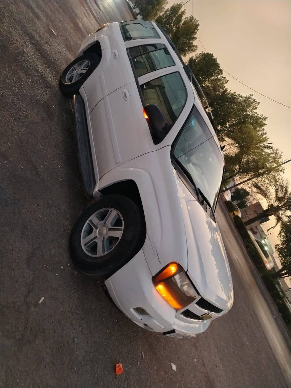 ياالله السلام عليكم
 بلايزر للبيع موديل ٢٠٠٧ LTZ رقم بغداد بأسمي تحويل ثاني يوم محرك ٨ سلندر ٥٣٠٠   السياره مال جناي. محرك كير مكفولات.  السعر 98  وبيهه مجال بسيط مكاني بغداد  الاتصال ع الرقم )(***********) بي واتساب اتصل وتدلل
