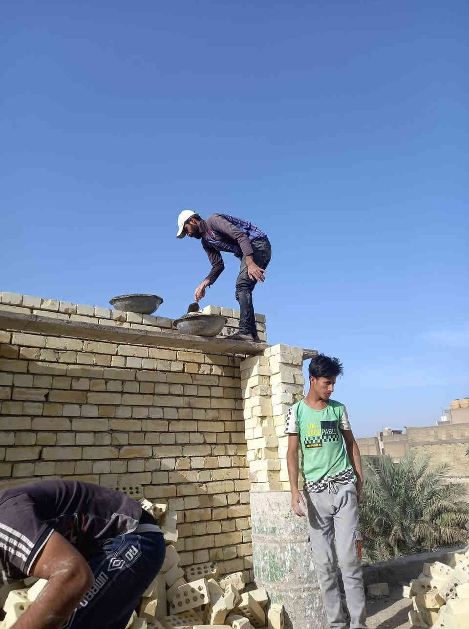 سلام عليكم
خلفات بناء ومقاولات العامه
بناء عل دبل او قطعي
وتفليش وترميم المنازل والبنايات وتسيس مجاري ماء وتطبيك الارضيه والجدران وبياض ولبخ للمقاولات العامه يوجد كرست وعمل او فقط عمل وكافة المقاولات
*********** يتوفر واتساب
