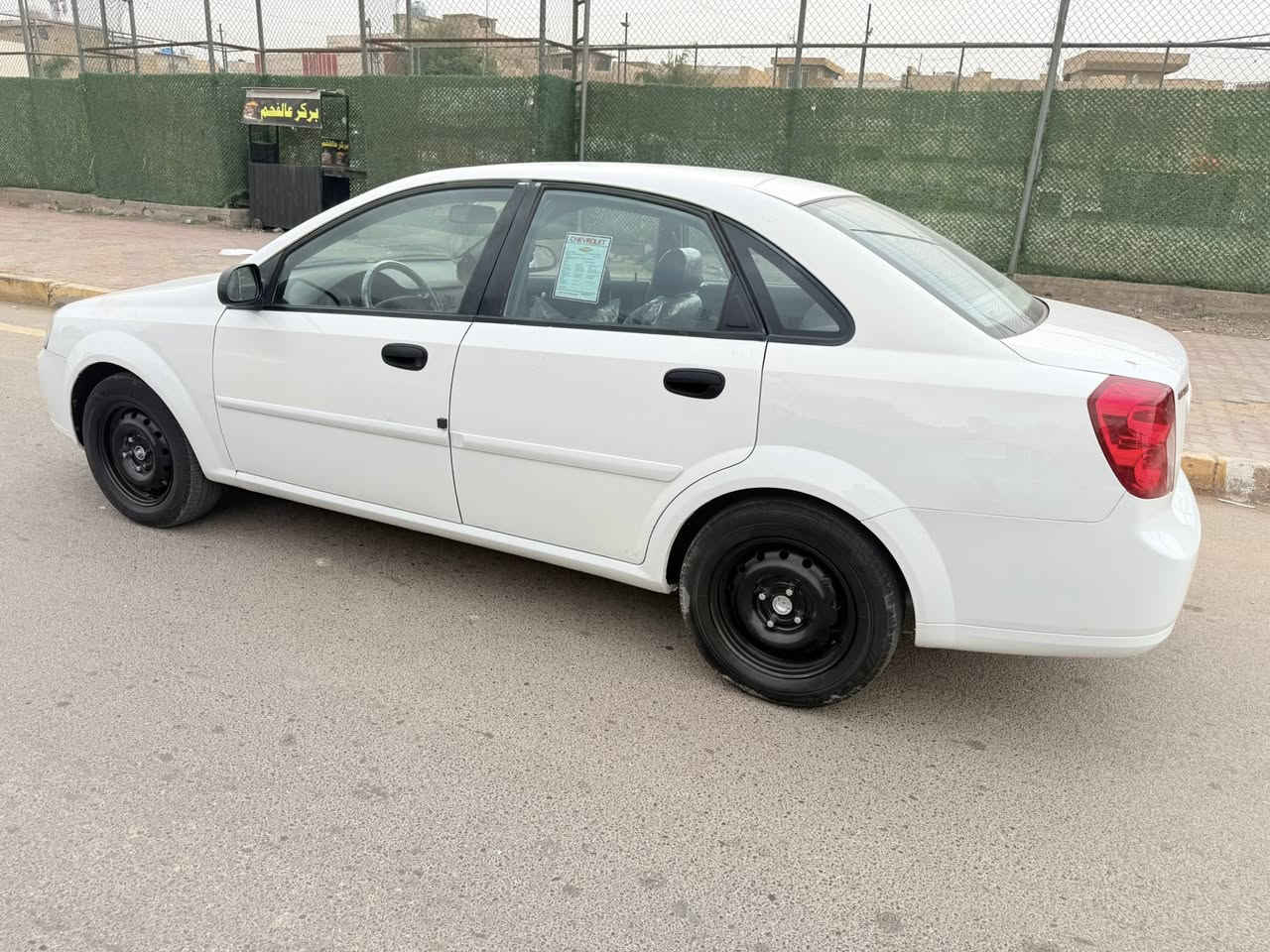 السلام عليكم شباب عندي اوبترا 2004 شركه عامه كير عادي مكفوله من  الظربه وتبديل صبغ بيه هلالات و دوسات صبغ فقط ماشيه 171 حقيقي مدوشمه عام صدر امامي خلفي جديد تخم تاير كير ومحرك مال حاويه جاهزه عل آخر حبايه السعر 68 وبيه مجال للشراي يتصل *********** مكاني بغداد تحويل ثاني يوم وكلشي موجود بالسوك حته ب30
