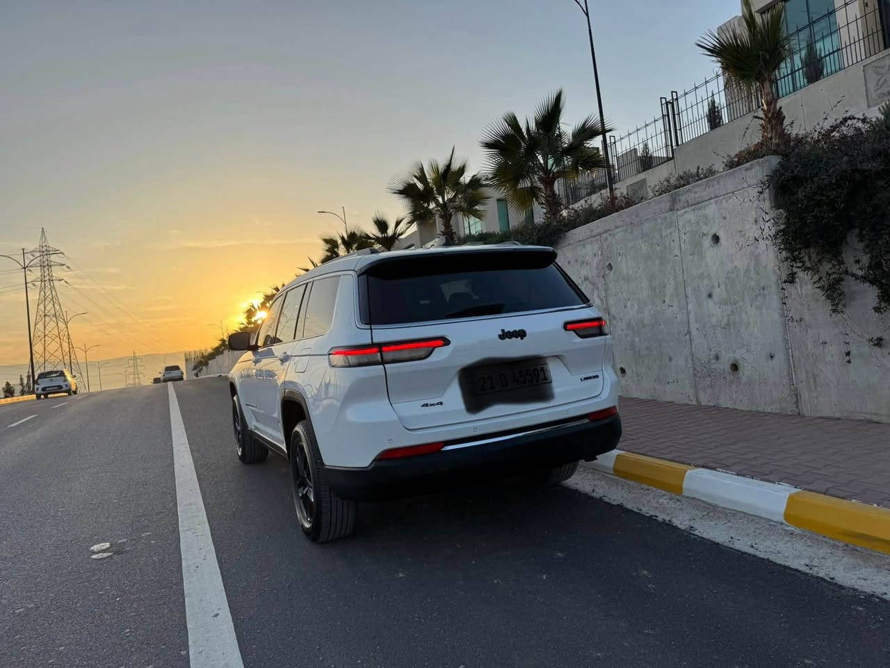 بسم الله الرحمن الرحيم 
كوردي -- عربي 
جيب لاريدو ٢٠٢٣  مواسەفات بلك توپ 
مواصفات 
بصمە 
دبل اكسل 
شخال 
كوشن ھيتر سوكان ھيتر  كوشن vip 
شاشە و كامرا 
رادار ئاوينە 
كوشن هيتر 
اتوستوب بيشو دووا 
كوشن خزن 

دەرگاي دواوە شفت جگ 
تەنھا يةك دةرگاي سةكن دواوة گوراوة بةبيلاد بئ بؤ ياخ پيش و پشتي كه پسه   ناوی نوكی دەرزی بیوە نیە هيج ارباگ نه ته قيوة 💯 هه موي بيلادي 
گير و مكينه و تبريد و دهبل اكسل و راداره كاني هه مووي  ته نانه ت راديته ره كاني  هة موي بيلادي 
 نرخي ٣٢٥ورقه مجال 

0770 152 5035 

0770 151 9905 

عربي 
جيب لاريدو ٢٠٢٣لون مميز بلا ك توپ مواصفات 
بصمە 
شخال 
دبل اكسل رباعي 
كشنات ھيتر ستيرن ھيتر 
شاشە كبير كاميرا 
رادار المرئ 
باب خلفي شفت 
اتو ستوب خلفي امامي 
شباك و ويلات سودا 
باب خلفي مبدل بيلادي بيدون صبخ بدون داخل ارباكات ما طاكه 💯 كله بيلادي 

السيارە داخل السلمانيە

0770 152 5035 

0770 151 9905 السليمانية, العراق
