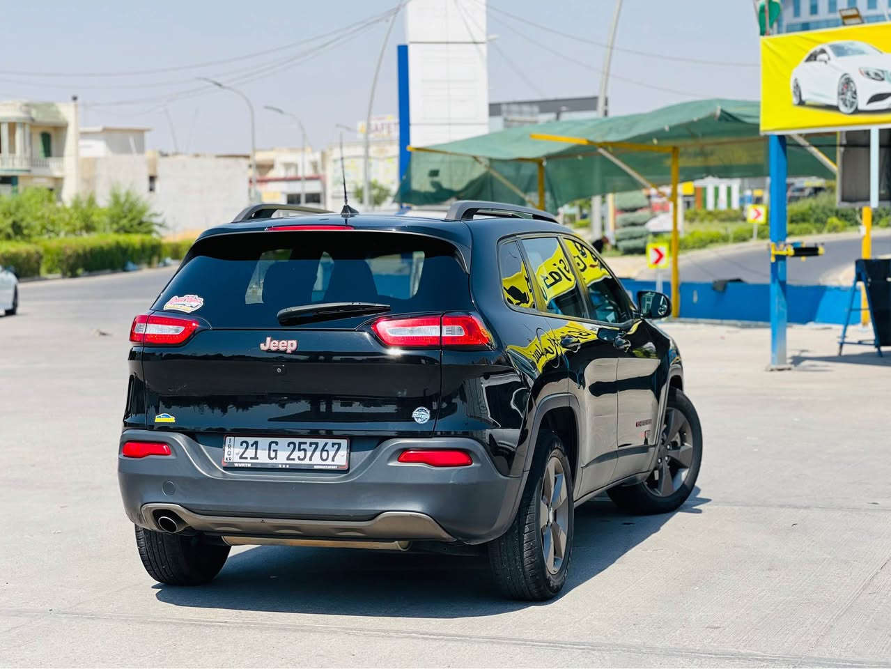 Jeep Cherokee 2017
فول فول مواسەفات پانۆراما کوشین هیتەر کوشین کارەبای بریک بەسمە شاشە و کامیرە تەبرید سارد و گەرم بەشەرت 2پارەچەی بۆیاغە بێ ژۆرێ ئیرباگی تەقیوە ئۆتۆمبیلە مالی دۆستە چرکەی تیا نیە گێر و مەکینە و کارەبایات بەشەرت چوار تایە و ویلی لۆکی لەسەرە سەنەوی و هەزەی نوێیە سیارەکە ماڵی دۆستە 
بۆ نرخ پەیوەندی بکەن 
واتساپ:***********
شوێن هەولیر. أربيل, العراق

