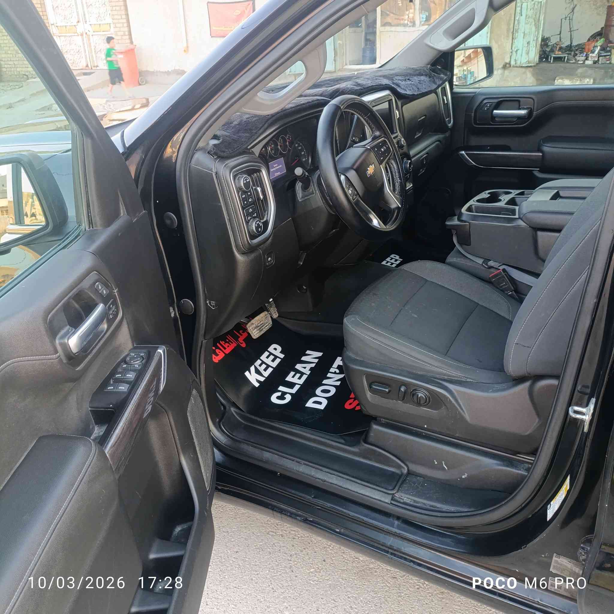 السلام عليكم ورحمه الله للبيع سلفرادو موديل 22 السياره ماشيه 35 الف ميل  رقم بغداد سنويه لحد 29 محرك 4 
2700 تيربو تفاصيل اكثر اتصل ***********  السعر 160$ بي مجال
