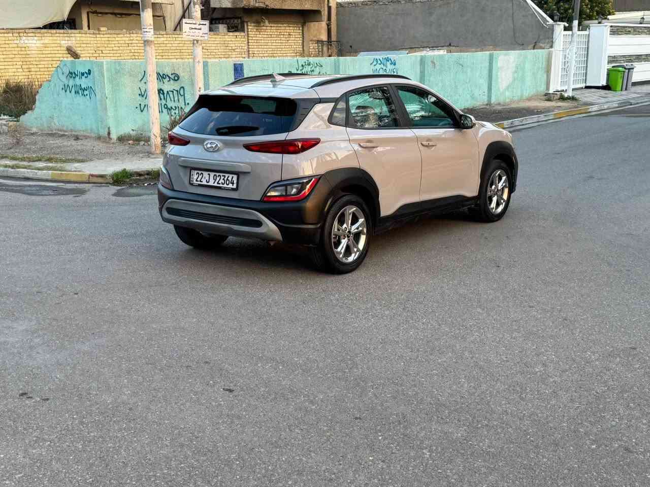 السلام عليكم 
هونداي #كونا وارد امريكي
موديل 2022
دخول جديد ماشية 38 mi
ثلاث انظمة قياده نورمل وعتيادي وسبورت
رقم اربيل الدولي الجديد هزة جديدة
حادث خشم البنيد وايرباك ستيرن فقط طاك
قطعه وحده صبغ (البنيد) فقط 
فور ويل 
بصمة و تشغيل عن بعد
شاشة كار بلي 
رادارات اماميه وجانبيه
تحديد مسار واوتو هولد
السعر 155$ وبي مجال بسيط
رقم شمالي اربيل انكليزي

 للاستفسار
***********
مكان بغداد
