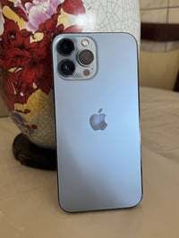 ايفون 13برو ماكس لون بحري بطارية 🔋 93 ذاكرة 512 وتر بروف على حاسبة كله...