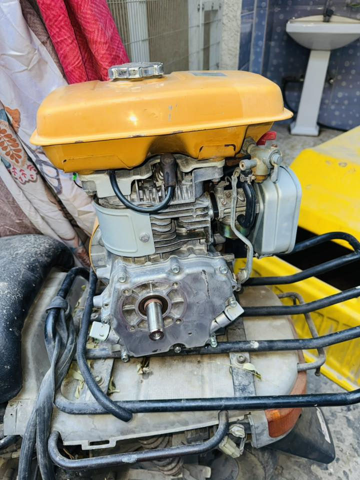 محركات روبن ياباني وماركس نظيفات كلش على فحص مكاني بغداد 
واحد 100 وا ذا شلع يختلف السعر 
***********
