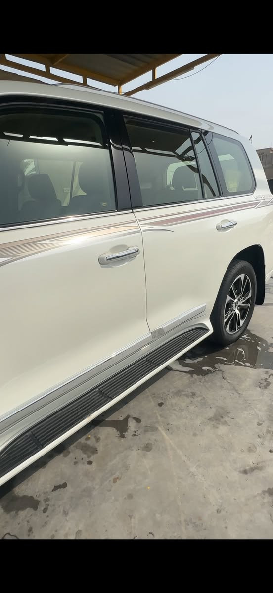 سلام عليكم
لاندكروزر ٢٠٢١ 
 بريم سياره اصل 
مكفوله كفاله عامه من كلشي من تبديل بارد صبغ 
جديده سياره لوك 
عداد ١٣٠ الف 
فول موصفات 
بصمه أبواب أربعه 
ديفيدي بل قماره 
بصمه وفتحه سقف 
رقم بغداد دولي 
جنطه كهرباء شفط 
شاشه كبيره 
عداد لكزز 
وأشاير لكزز 
حلوه سياره جاهزه من كلشي 
رادار ٣٦٠ درجه 
تبريد ٣ قطع 
٦سلندر سياره 
وخير من الله  
ومعروفه موصفات بريم 
مكاني كربلاء طوريج 
رقم المالك 
***********
