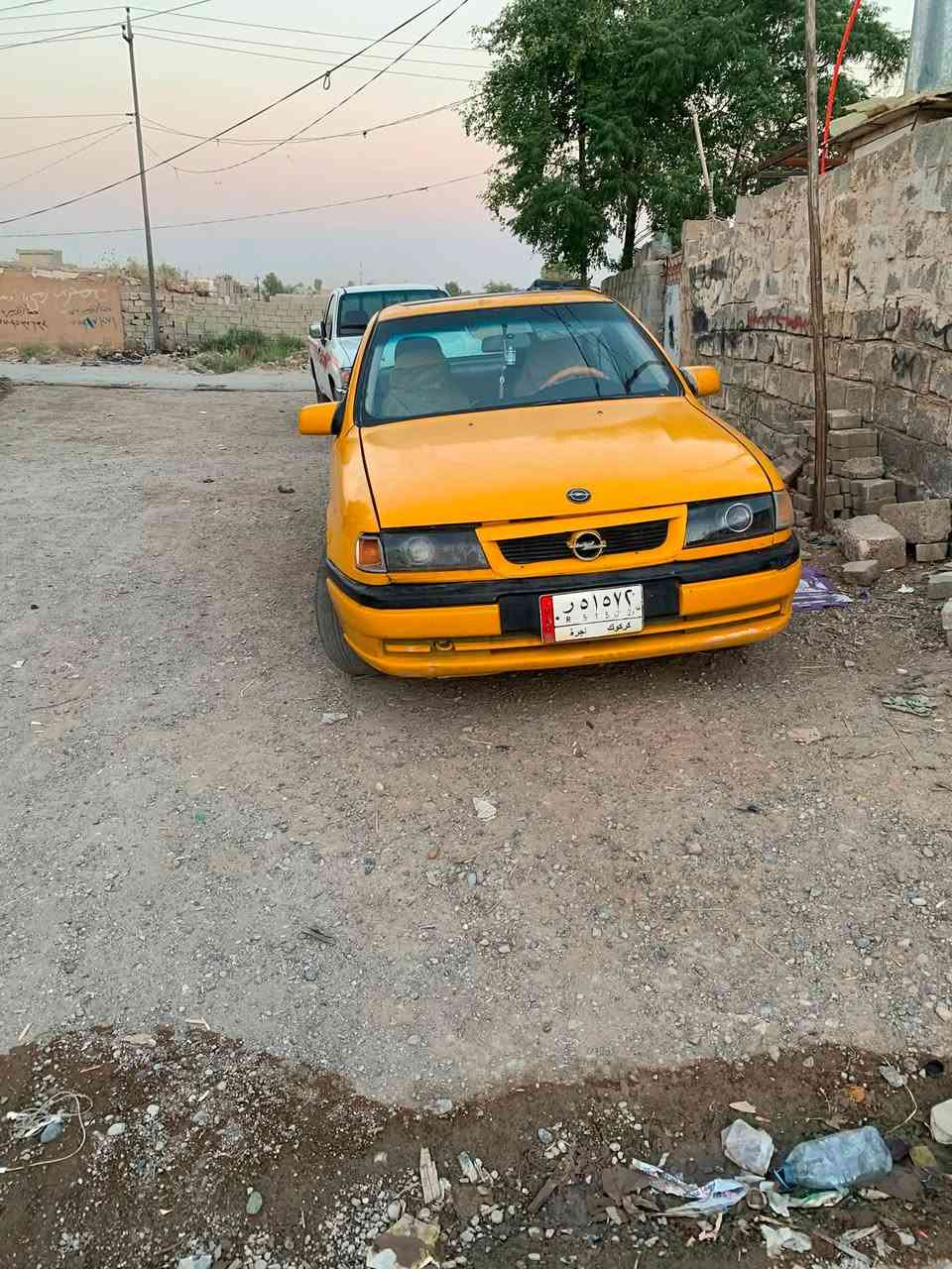 سلام عليكم  سياره لبيع موديل  93/حجم 18عنوان كركوك واحد حزيران سعرر مناسب تصل عل هاذه رقم / ***********
