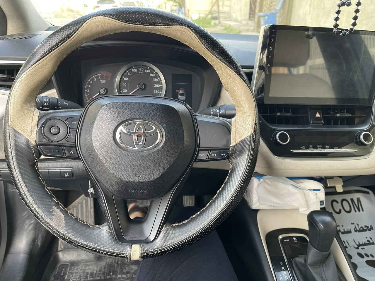 كورلا صنع تركيا / موديل 2021 / محرك ١٦٠٠ / بانزين / بيضاء / مواصفات خليجي / ماشية ٤٠ الف / طخة صغيرة جداً/ وصبغ باب عكس السايق وجزءمن الجاملغ الامامي/ بخ فقط/ وكم رصعة حالوب / معروضة ١٤٥٠٠$ ومراوس بكروس أو فرونتلاندر /كهربائي/ اتصال واتس اب ***********/ بغداد الكرخ

