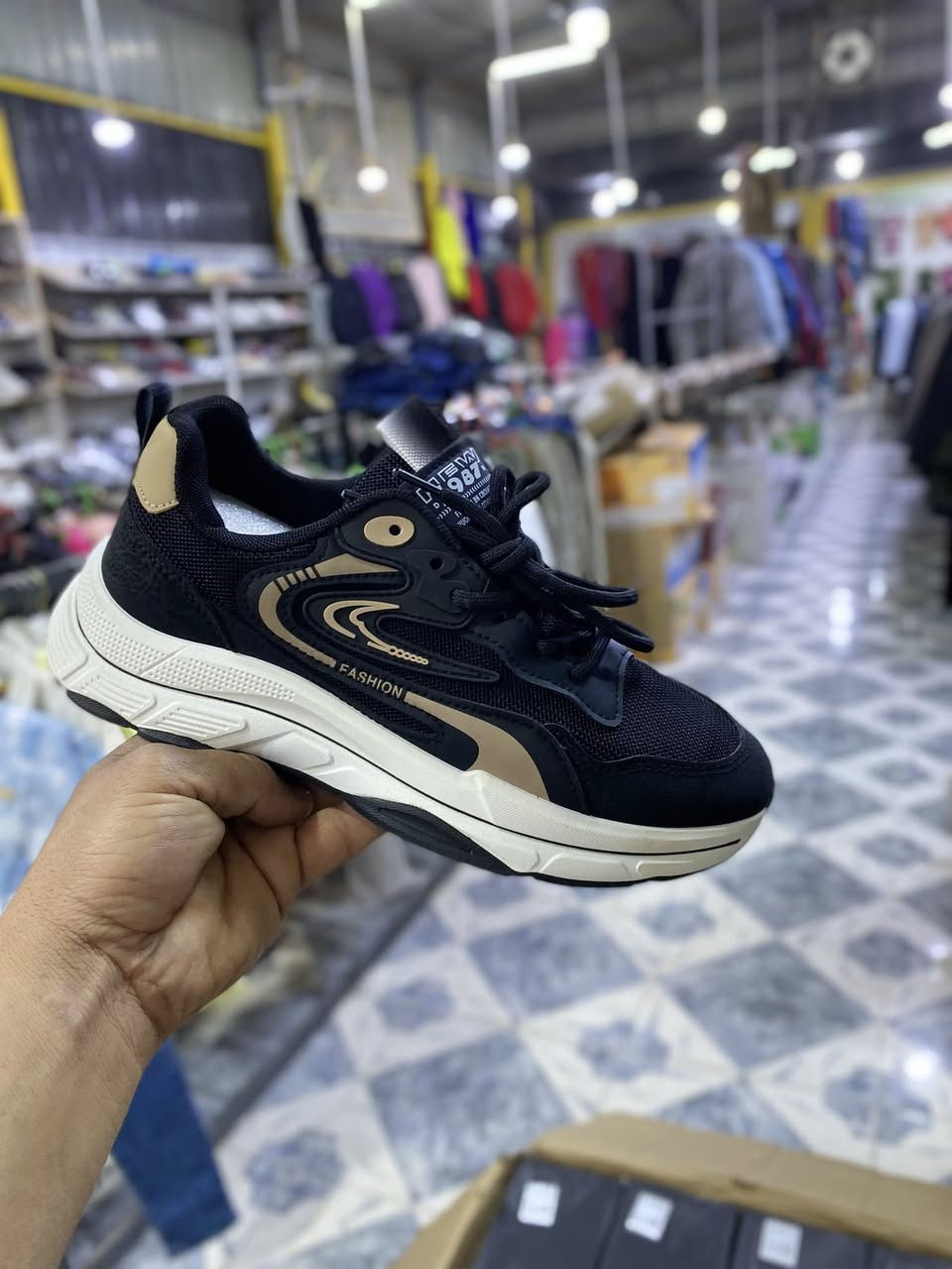 :
🔥 مجمع السجاد 🔥
وصلت تشكيلات جديدة ومميزة 👞👠👟
أحذية رجالي – نسائي – أطفال
رسمي، سبورت، مدرسي، طبي… وكل الموديلات متوفرة ✨
أسعارنا تناسب الجميع وجودة مضمونة 💯
تعال وشوف بنفسك الفرق بالأناقة والراحة 👌


**إذا كنت صاحب هذا الإعلان وتريد حذفه لأي سبب، رجاءا أرسل رسالة إلى الدعم الفني**