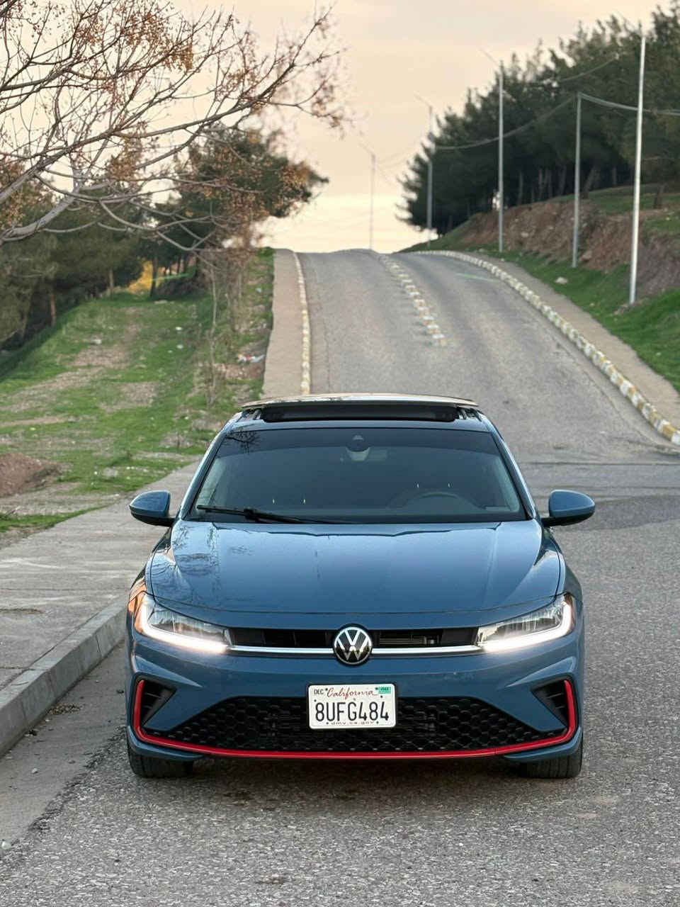 جيتا 2025 SE پانوراما فول مواسفات گێر توماتيك  رويشتن ٣ مايل( بێ سبوغ )ده ركای سایق هەندەک PDR  بێ ايرباگ  دعامی لۆ دعامی بیلادیە سعر ١٩٢  وه ره قه مجال ژماره ى موبايل *********** رسمى دعمم دانايه اكر, نينوى
