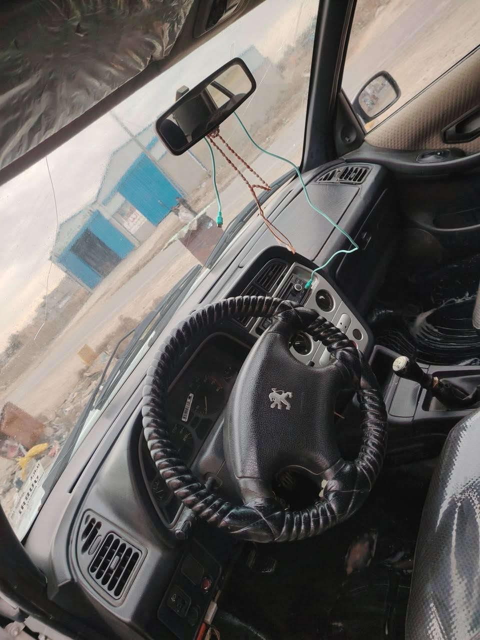 السلام عليكم بيجو 306 رقم بغداد دولي هزه سياره جاهزه كهربائيات كلها شرط محرك كير شرط داخل خارج بلادي بيع فقط السعر 42 وبيها مجال
 المكان الشرقاط للاستفسار الاتصال على الرقم ***********
