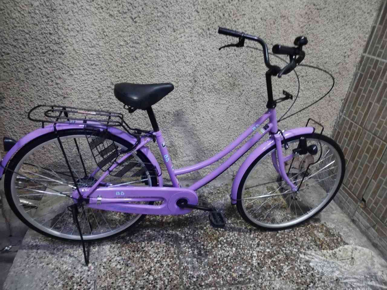 السلام عليكم عندي بايسكل اللبيع بناتي حجم26 مكان بغداد العبيدي السعر خاص الرقم ***********
