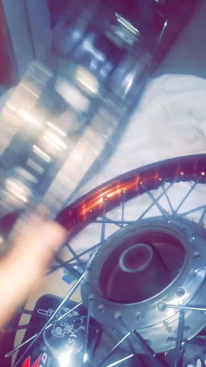 متاح ***********
