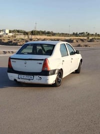 رينو مديل 9 سياره مابيها خياس مكينه وكير  تبريد مكفول صدر امامي خلفي ج...
