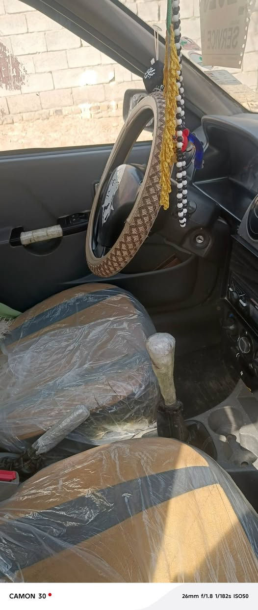 سلام عليكم للبيع سايبه يراني موديل 2018 مكينه وكير خير من الله تخم تاير ويل كب بلادي سياره حلوه وجديده كهربائيات كله شغاله  ملاحضه سياره بيه براكيت جهت سايق معمر اثر ضربه ابيع شوف العين رقم بصره سنويه ل28 راعيه بلكوت مطلوبه هيئه سنتين يطيحن من سعره لاستفسار *********** السعر خاص
