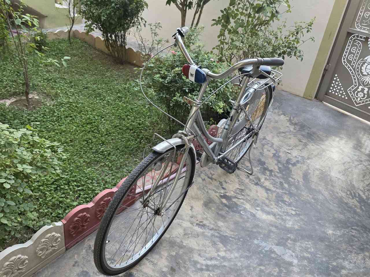ئەم باسکیلە ئەوروپیە بۆ فرۆشتن نرخی ١٢٥معمەلە حجم٢٧ ڕەقەم 📞***********
