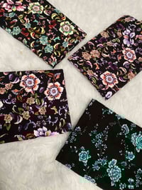 الجديد فقط يم اقمشة النور🔥🔥🔥كشمير ايطالي قطني  القطعه (مترين ونص )للحج...