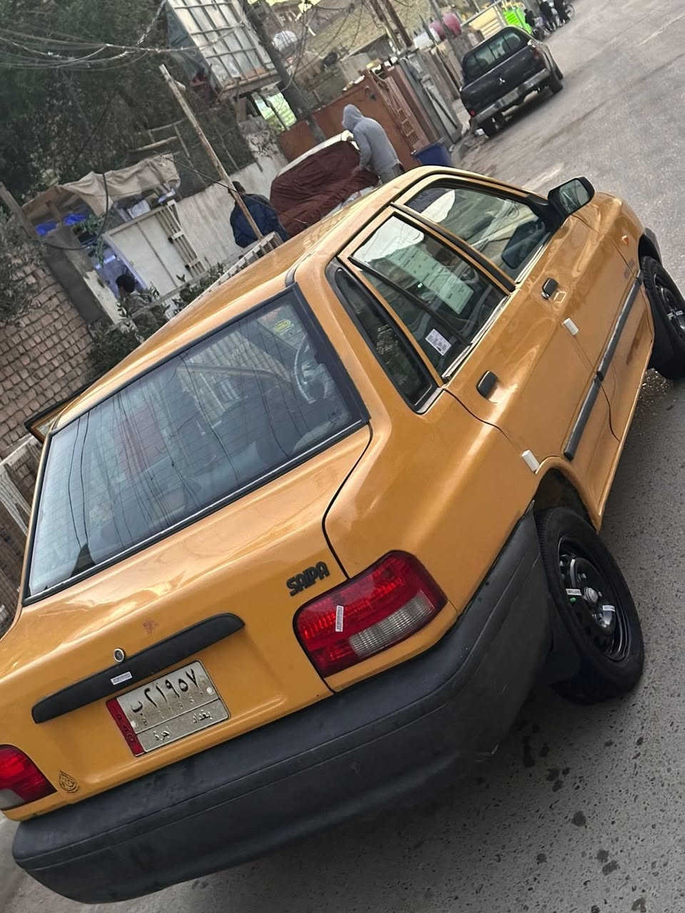 السلام عليكم اقره منشور وخابر موديل 11 ألون الاصفر كفاله كير ومكينه وشواصي و هاي صور سياره كدام عين محرك لا تنقيص ولا تبخير شلعه معدل تخم تاير جدد كهربائيات جديده  صدر جدد شواصي سليمه سنويه ل حد 27 ارقام الماني مابيهة كل نقص سياره مال جناي بوجهك لشارع سعر 25 وبيهة مجال مكان بغداد البلديات رقم هاتف *********** غير متواجد عل فيس خابر فقط
