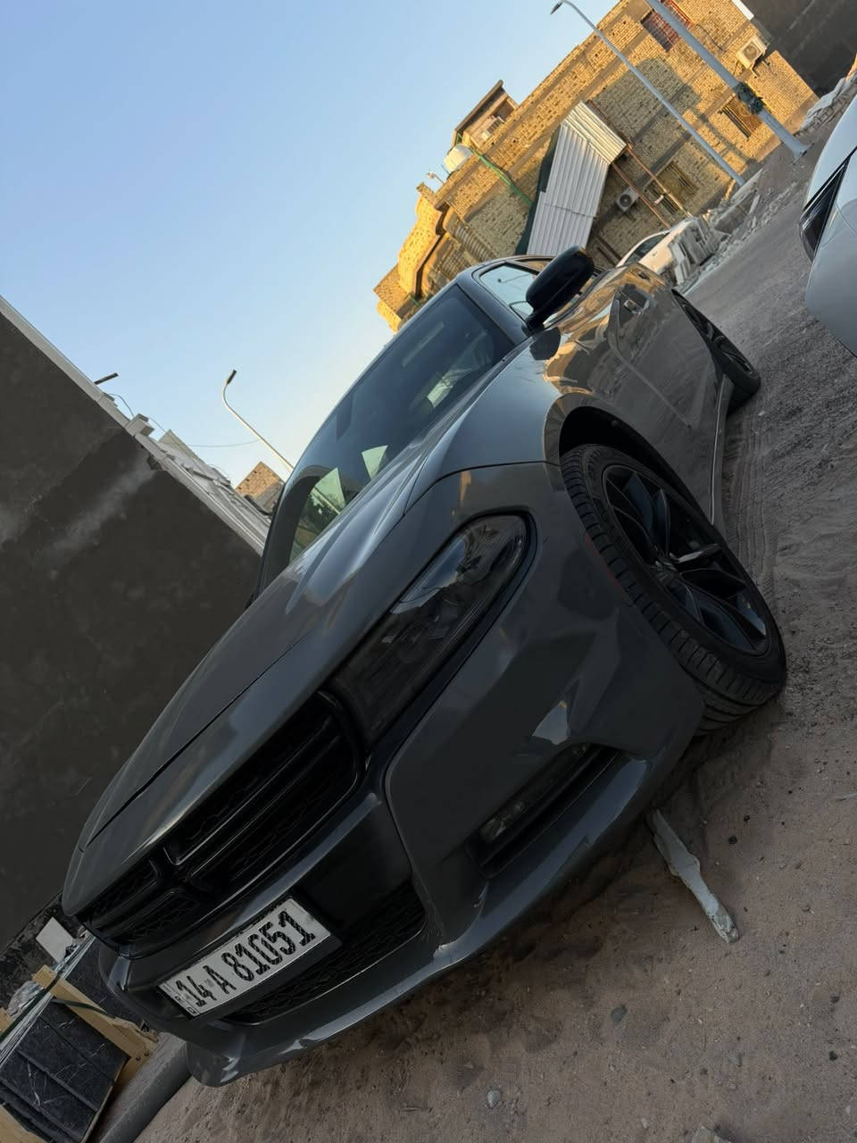 جارجر sxt 6v وارد امريكي
داخله للعراق تو ويل وهسه بلاصل فور ويل ونسبة امطار 
وبلعراق بس البنيد تبدل وخشوم الجاملغ صبغ الباقي كفاله وبيها كم شخط شوف العين رقمها بصره ب اسمي ماشيه 88 الف ميل
مواصفات رادار جانبي سماعات بوس ودمام خلفي كشن حضن السعر ١٧٣ وبيها مجال


**إذا كنت صاحب هذا الإعلان وتريد حذفه لأي سبب، رجاءا أرسل رسالة إلى الدعم الفني**