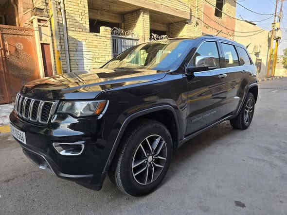 جيب لاريدو 2018 مكينه 3600 ماشيه 137
بيع او مراوس حسب القناعه (السعر 173 )
          *********** 
العنوان الكراده نزله جسرملعب الشعب
خمس قطع بدون ضربه قويه 
دمام خلفي
رادار جانبي 
حساس خلفي
كامره دواره 
شاشه جبيره 
كشنات جلد كهرباء اوف وايت 
مكينه كير حداديه تبريد تدفئه خير من الله
