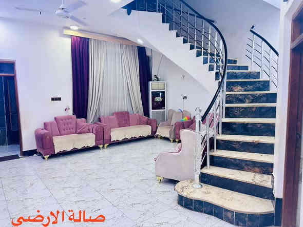 🔹♦️ بيت 150 م زراعي  بناء حديث 2021 بي وصل تطويب
🔻 يبعد عن التبليط 40 م ويبعد عن الكورنيش الشط 150 م تقريباً  موقعة خلف بيت ابو الگبة الي ع الشط صوب الشامية 

🔻 يتكون من طابقين 
-الطابق الاول يحتوي على  : ديوانية + غرفة +صالة كبيرة + مطبخ + حمام + مجمع صحيات بالخارج

-الطابق الثاني يحتوي علي :  ثلاث غرف + صالة كبيرة + حمام 
+مخزن كبير 
* باقي التفاصيل موضحة بالصور 

السعر 175 وبي مجال
   
للأتصال :  ***********
