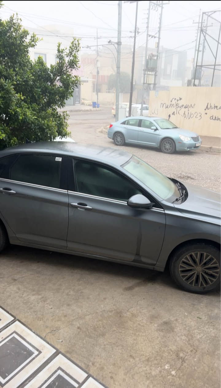 جيته مؤديل ٢٠٢١   ١ پارچه ي ليدراوه ٣ به خي ئه مريكايه پشتو پئش كه پس به شه رت سه نه وي نيوه تايه نيوه هه موشتي به شرت ٧٠ مايل رؤشتيه كه ميك نه رمه ته زره ي هه يه به ناوي خؤمه رادار به شه رت مه كينه گئر كاره بايات 
به شه رت ١٢٨
*********** أربيل, العراق
