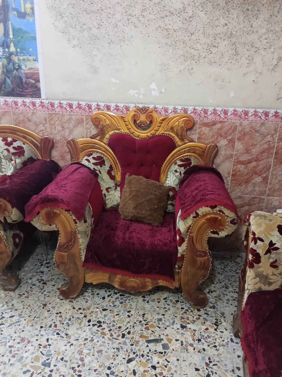 سلام عليكم عندي اهذ تخم راهسي نضيف سعره 225 اهذ رقمي ***********
