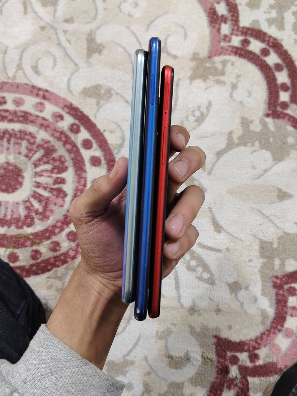 السلام عليكم
ثلاث تليفونات،  النوعية: 
1 Honor 8X Max هونر 8 اكس ماكس،  
2 Huawei Y9S  انباع ⭕
3 Galaxy A20s جلكسي اي 20 اس، 
_________________________________________

تلفونات مال بيت ♕
نضيفات غير مستبدل بيهن شيء (اجهزه ما مفتوحه وقطع بلادية) 

سعر الهاتف الواحد 75 الف دينار
تاخذهن كلهن ب 215 الف دينار 

المكان واسط حي الحكيم مقابيل المخازن الغذائية ⭕

للتواصل على الخاص
 او الاتصال على رقم الهاتف *********** او واتساب
