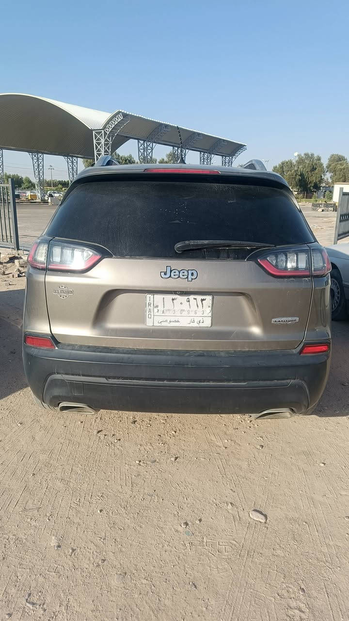 سلام ع جيب ١٩ جنطه كهرباء تو ويل محرك ٣٣٠٠ كفاله حداده جديده ضعف بل كمبريسر وطيح فلوس تبريد حادثهه بنيد سعر ١٢٠ رقم الهاتف ***********
