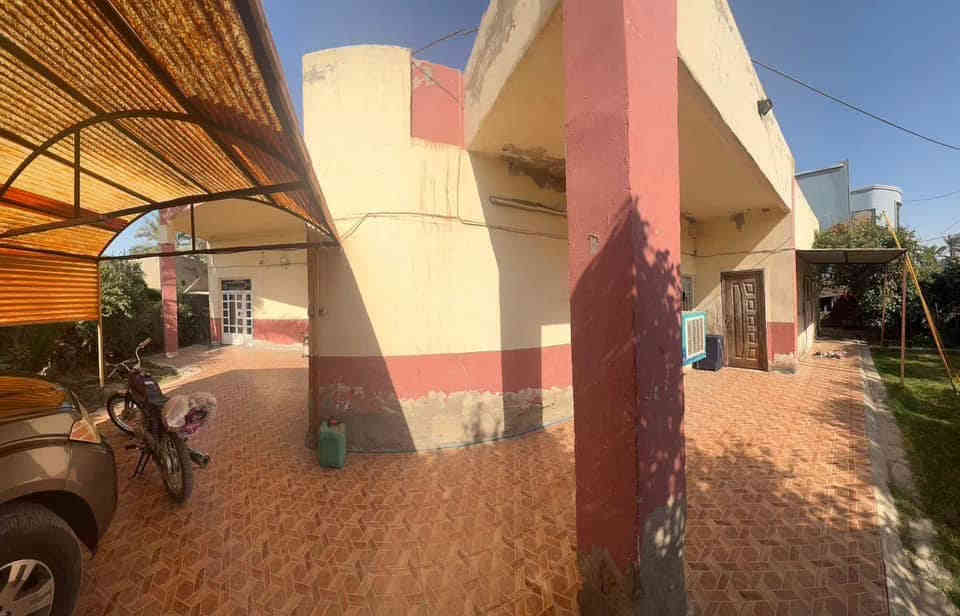 عقار للبيع طابو صرف مساحة ٤٠٠ مكان منطقة  ام طباشي مقابيل بانزين  خانة الشموس اول فرع نزلة مدرسة ١٤ تموز  
***********
