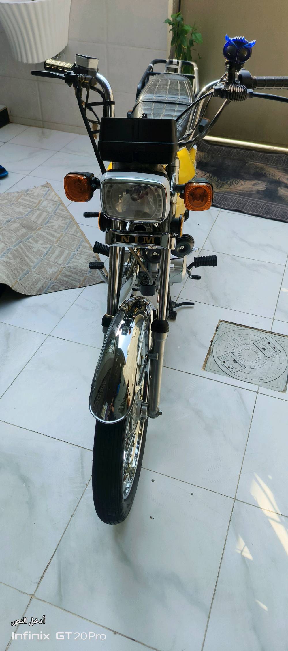 دراجة نارية بحالة جيدة جداً، تتميز بتصميم فريد وجذاب. مثالية للتنقل داخل المدينة أو المسافات القصيرة. قم بشرائها للتمتع بالقيادة السلسة والآمنة.