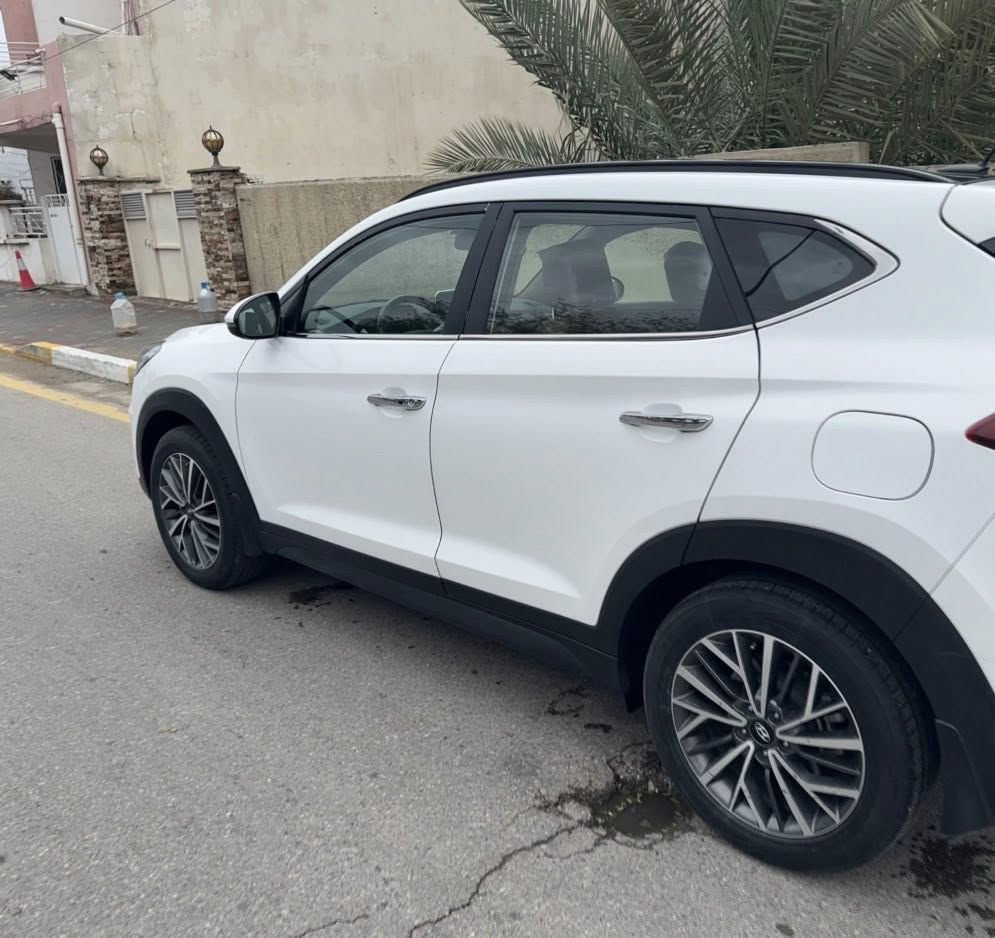 توسان خليجي الكاصد فوول مواصفات  خمس عدسات وهند بريك بالرجل 2020 بأسمي رقم دولي الجديد بغداد وسنوية اصدار جديد مكفولة حتى الدعاميات  مكفولة المكينة والكير بدون فتح بدون صبغ بدون تبديل فقط بارد (٤ اصابع ومعدل بي دي ار) اباب السكن اثر رصعة بذيل الباب
ماشية (((🟢٤١     الف حقيقي وشرط الفحص))
بانوراما 
بصمة تشغيل وبصمة ابواب وترحيب عند الاقتراب  السعر ⚫️  ٢١٠  ⚫️ وبي مجال
داخل جلد لونين ودشبول صاج 
حساس خلفي وامامي كاميرا تصوير وتسجيل 
اسبير الشركة  ما نازل والكتلوكات على وضع الشركة ، تبريد قطعتين ثلج 
تخم تاير جديد قبل شهر شادهن وادامة الصدر الامامي بالكامل 
مري شفط واشارة بالمري ويدات نيكل  وارضية مدوشمة جلد   *********** والشراي يتصل مكاني بغداد الاعظمية
