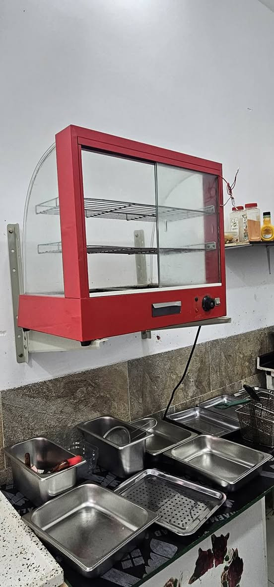 السلام عليكم غراض مطعم نظيفة للبيع
قلاية بركر السعر 100
قلاية فنكر  السعر 100
حماية  السعر 100
للاستفسار ***********
